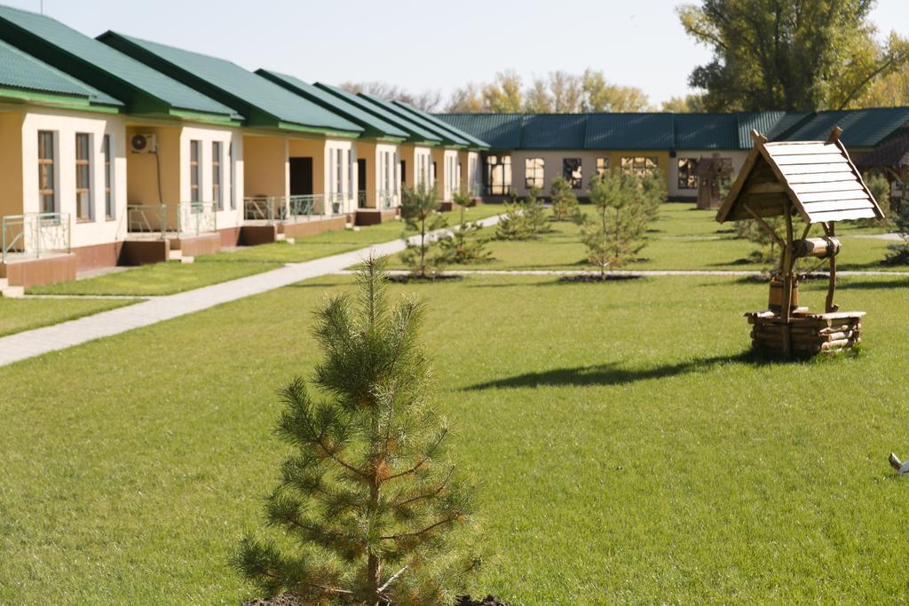 Green Land Hotel Aqtöbe Exterior foto
